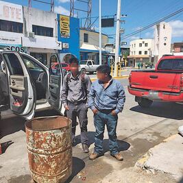 En riesgo, migrantes que solicitan asilo a EU, alertan