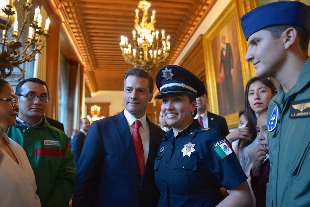 A tres años del inicio de su mandato, el presidente Enrique Peña Nieto aceptó que “es claro que aún falta mucho por hacer, y en ello el gobierno de la República busca encabezar los esfuerzos de todos para lograr que México desarrolle todo su enorme potencial”. 