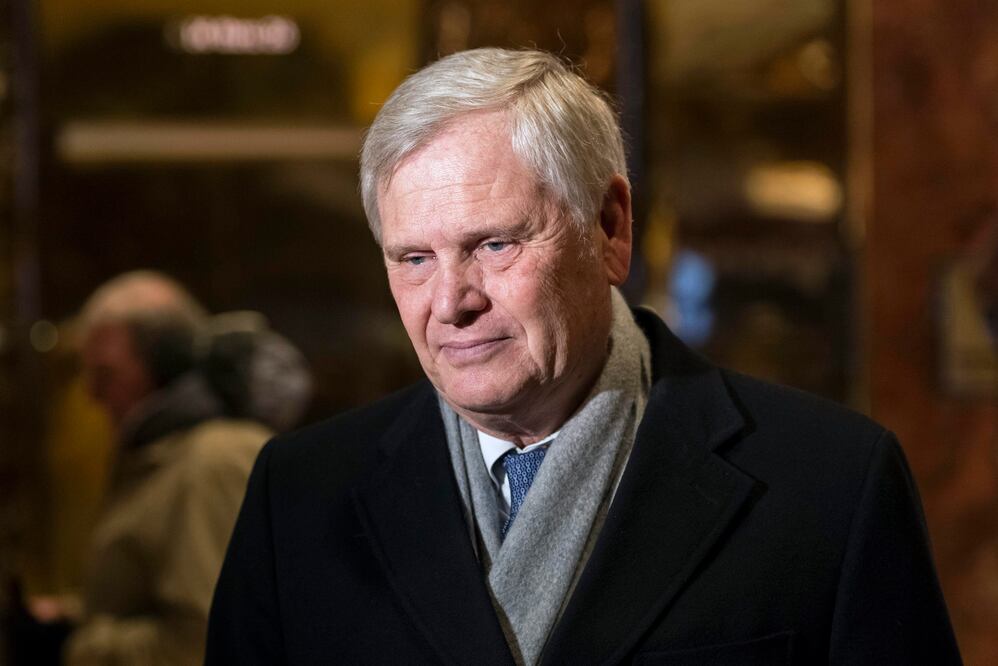 Trump habló con Randy Falco, presidente y director ejecutivo de Univision Communications (Foto: EFE)