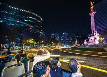 Turibus nocturno, ideal en vacaciones