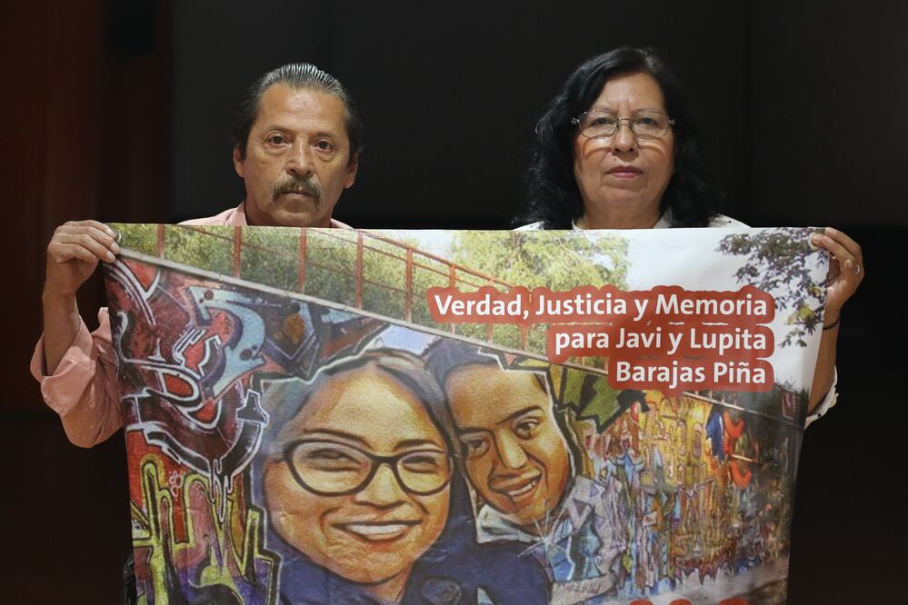 Javier Barajas y María Piña acusan que la fiscalía de Guanajuato absolvió a los presuntos asesinos de su hijo. Foto: Especial