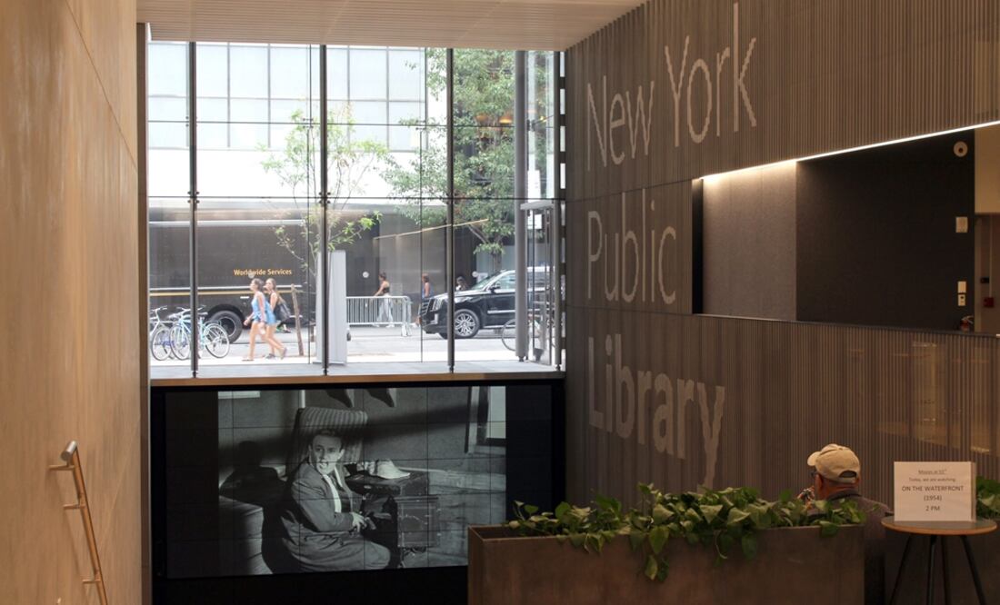 La nueva biblioteca obtiene cualquier título de la extensa red de bibliotecas públicas de Nueva York en un plazo de 24 horas. Foto: Notimex