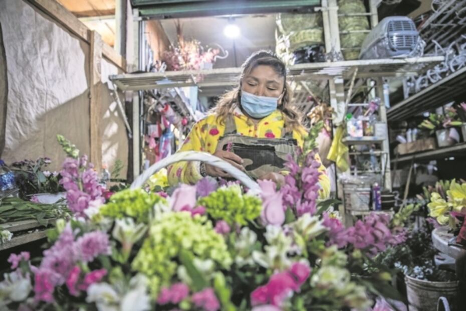 La venta de flores se niega a marchitarse