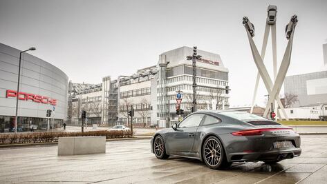 Porsche apuesta a lo grande invirtiendo en autos eléctricos