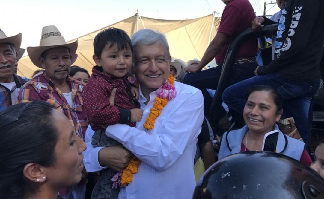 El tabasqueño realiza una gira de trabajo por varios municipios de Veracruz. /Especial