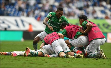 Santos consigue agónico empate y elimina a Rayados