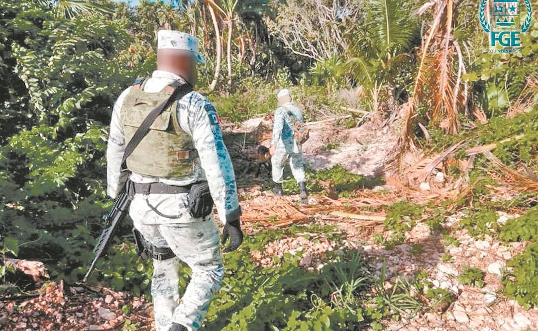 Personal de la fiscalía estatal busca a dos víctimas de los detenidos en una zona selvática. Foto: ESPECIAL