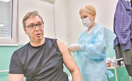 Vacunas gratis en Serbia, ¿generosidad o distractor?