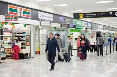 Piden que expliquen protocolos del AICM