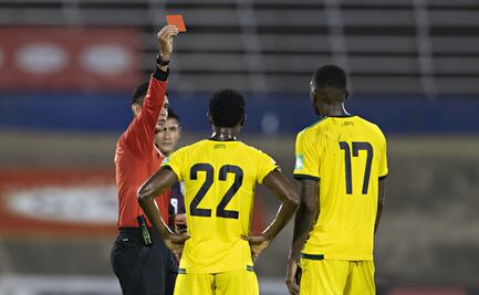 Concacaf recibe duro golpe al cambiar a su líder en el arbitraje