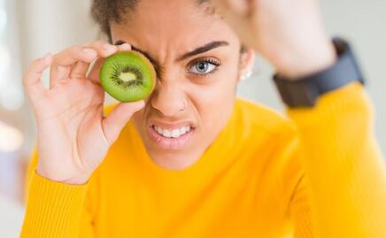 Si tienes algunas de estas enfermedades no puedes consumir kiwi; podría complicar la salud
