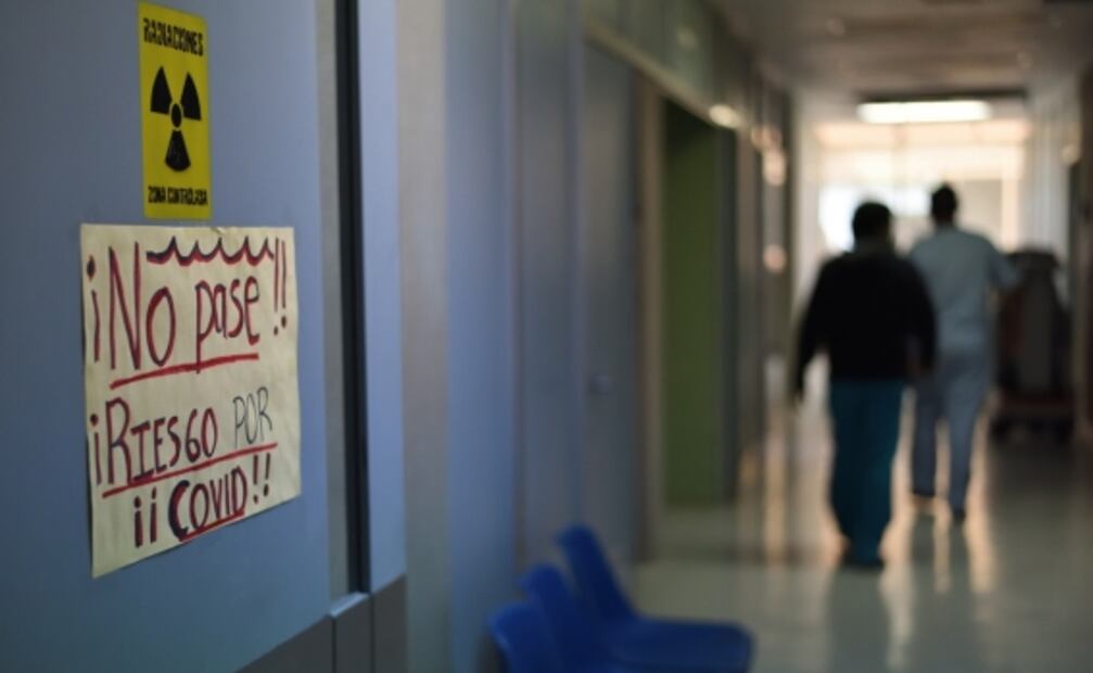 Aumento en la venta de flores y coronas, Metro sin servicio y protestas de ciclistas, entre las fotos de la semana