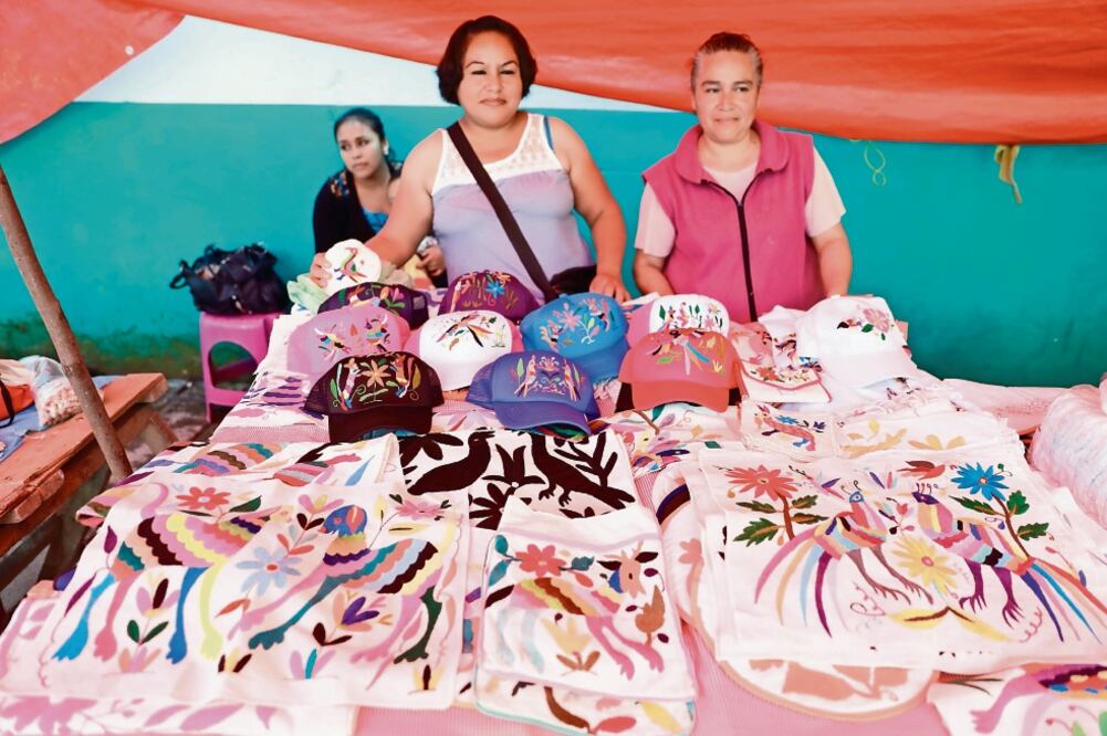 Artesanos de Tenango de Doria, Hidalgo, denunciaron desde 2016 a Nestlé México por el presunto plagio de sus diseños. FOTO: ARCHIVO EL UNIVERSAL