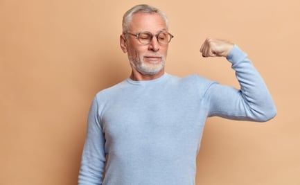 Los ejercicios que se deben hacer para fortalecer la musculatura a partir de los 55, según estudio