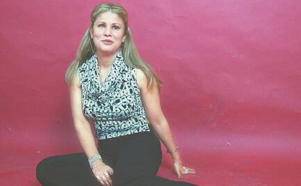 Con cubre bocas y gel, Crystal enfrenta al Covid