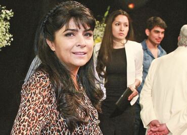 Victoria Ruffo pone a sus fans de pretexto