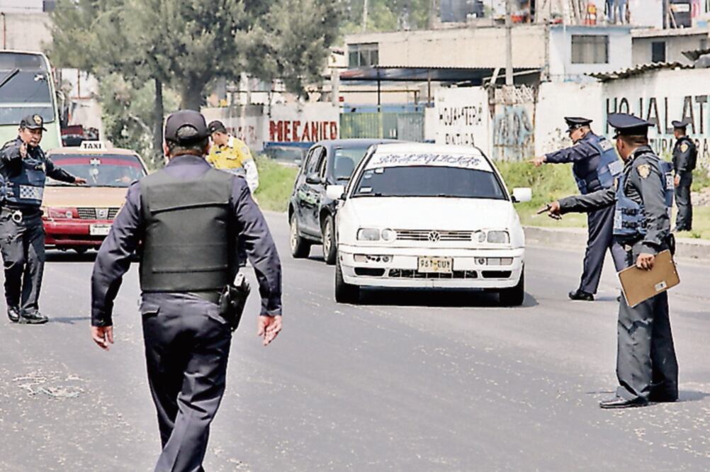 En la mira. Varios maestros y estudiantes denunciaron al joven de 17 años, por lo que se inició la investigación. (Archivo. EL UNIVERSAL)