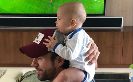 Hijo de Enrique Iglesias encanta con tierno baile