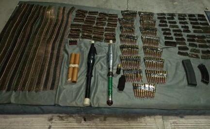 Enfrentamiento en Aguililla deja 10 detenidos, dos muertos y un arsenal decomisado