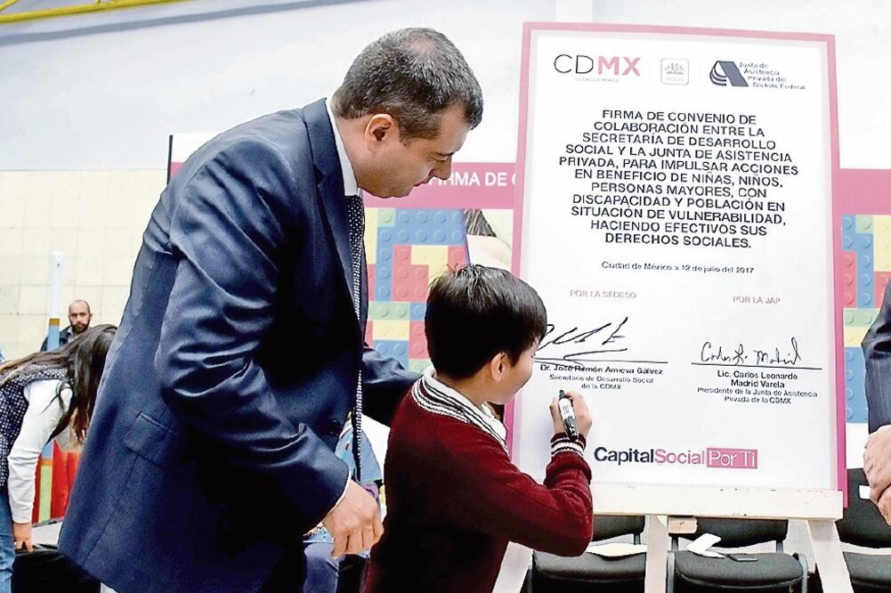 Precaución. El Centro de Día, en el CAIS Coruña, da alimentos y cuidados a los niños para que sus padres no los expongan en los semáforos. (SEDESO)