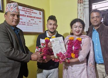 Nepal registra oficialmente el primer matrimonio homosexual del Sur de Asia