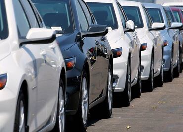 Venta de autos nuevos concluye 2017 con una caída de 4.6%