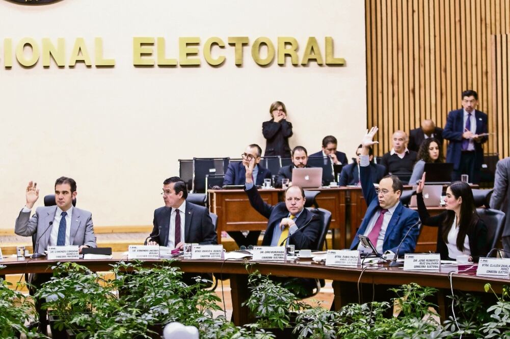 El PAN permite que su dirigente sea postulado a un cargo sin dejar la presidencia nacional, sino hasta un día antes del registro (ARCHIVO EL UNIVERSAL)