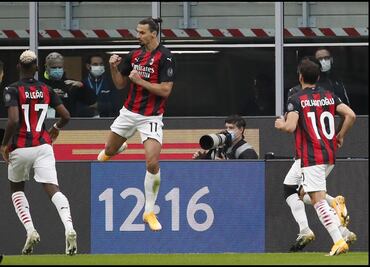 Zlatan Ibrahimovic le da el triunfo al Milan sobre el Inter