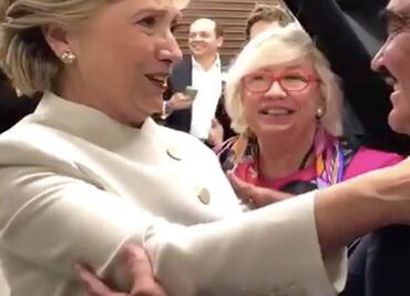 Hillary Clinton thanks Vicente Fernández for his support