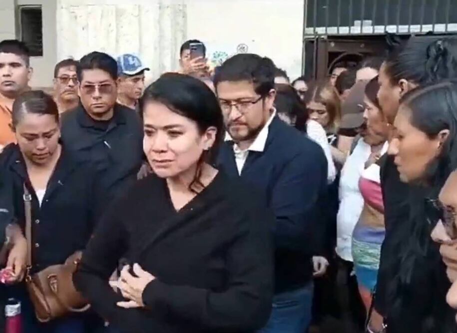 Norma Otilia Hernández, exalcaldesa de Chilpancingo, es abucheada en el funeral del alcalde Alejandro Arco. Foto: Captura de video