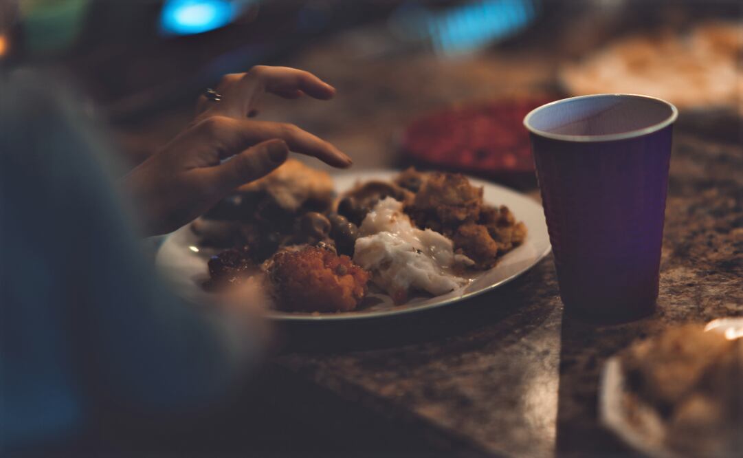 Lo recomendable es cenar leche, yogurt griego, huevo, frutos secos u otros alimentos ricos en proteína. Foto: Pexels