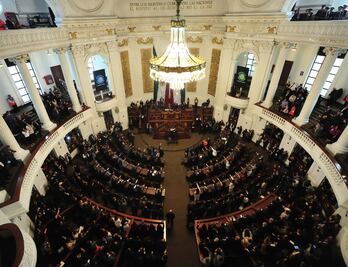 Levantan sesión en Congreso de la CDMX por falta de quórum 