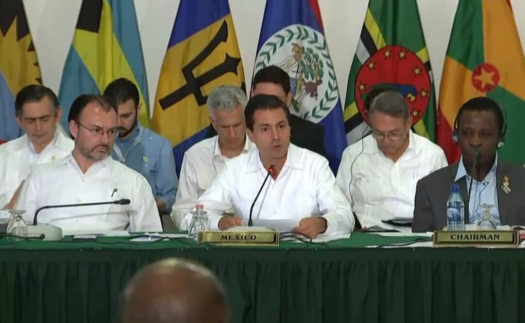 El presidente Enrique Peña Nieto presenta estrategia de gestión de riesgos en la cuarta Cumbre México-CARICOM, celebrada en Belice. /Tomada de @PresidenciaMX