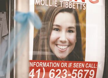 Madre de estudiante de EU asesinada por mexicano da hogar a indocumentado