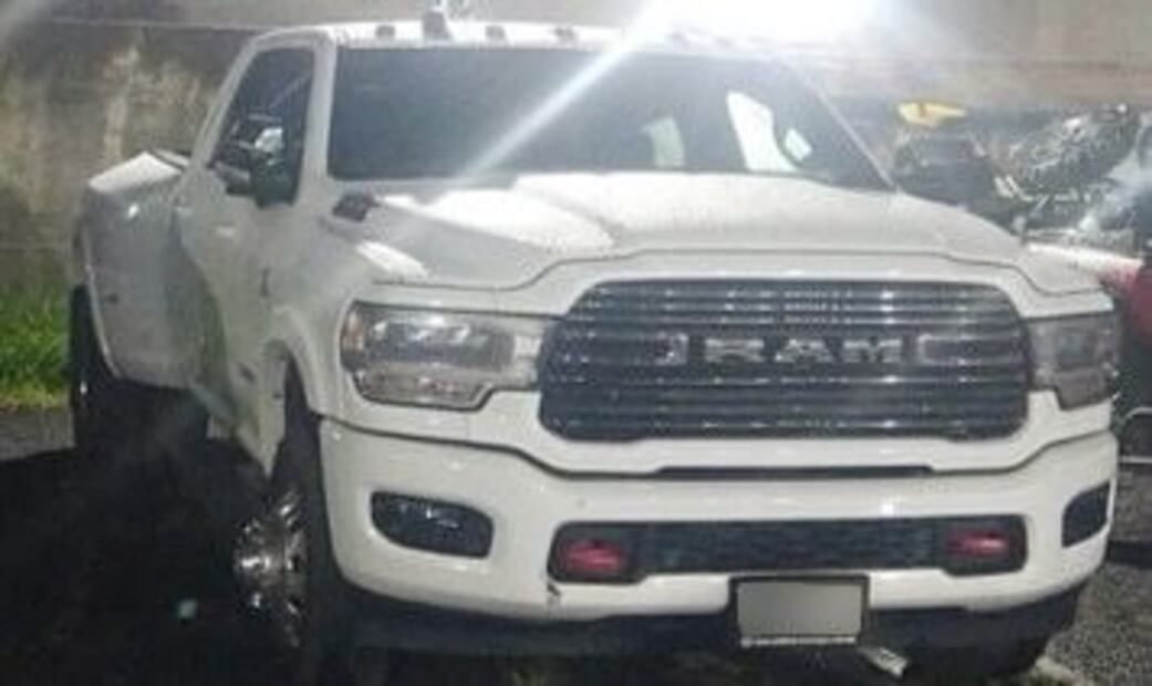 Autos de lujo que superan un monto de 4 mdp, lo incautado en siete cateos a inmuebles de grupos criminales en Edomex