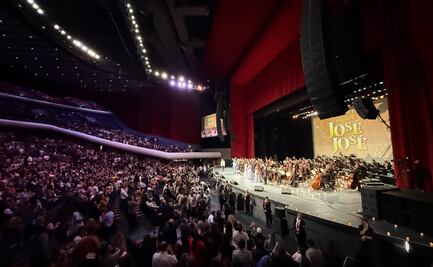 Auditorio Nacional se llena de dolor tras homenaje a José José en sinfónico