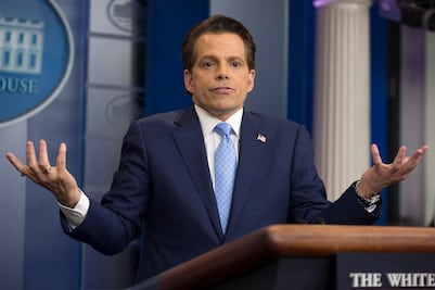 Scaramucci vincula a Reince Priebus a filtración; luego se retracta