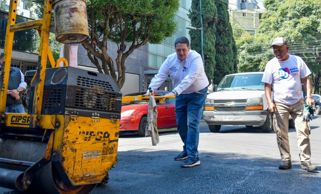 El alcalde de Benito Juárez, Luis Mendoza, comenzó con el programa "Bachetón" en la colonia Del Valle (16/10/2024). Foto: Especiales