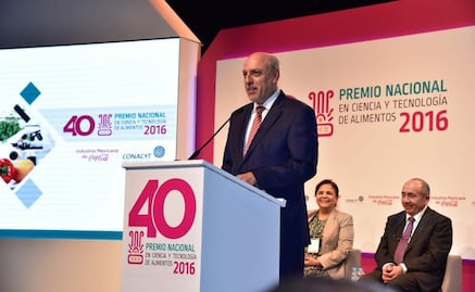 CONACyT y Coca-Cola reconocen a la ciencia en México