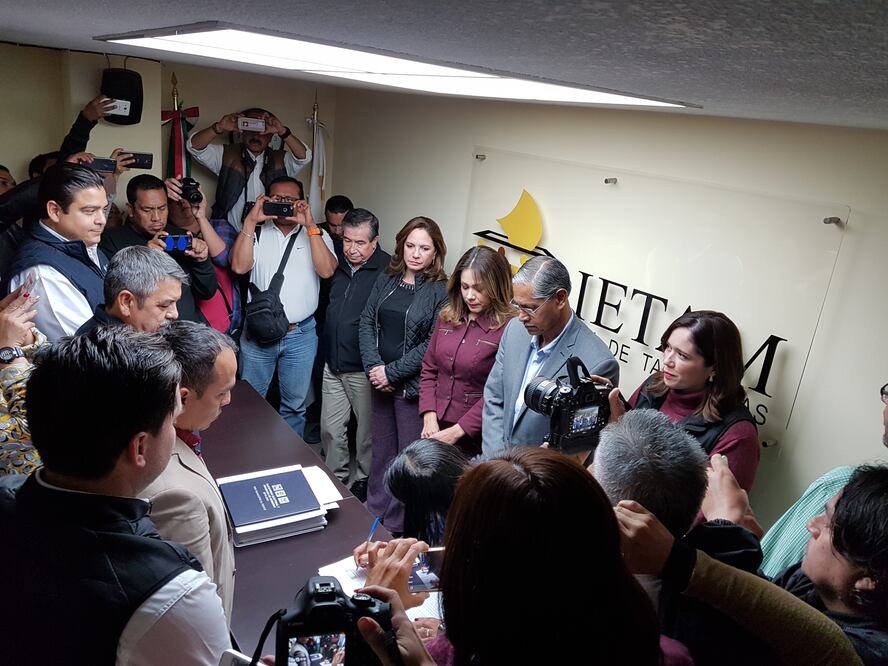 Registro de la coalición “Por Tamaulipas al Frente” (Foto: Roberto Aguilar / EL UNIVERSAL)