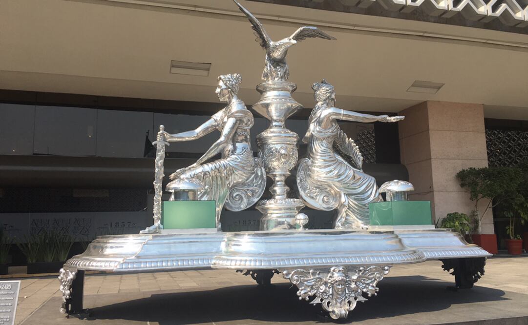 La escultura mostrada en la explanada. Fotografía de Horacio Jiménez EL UNIVERSAL