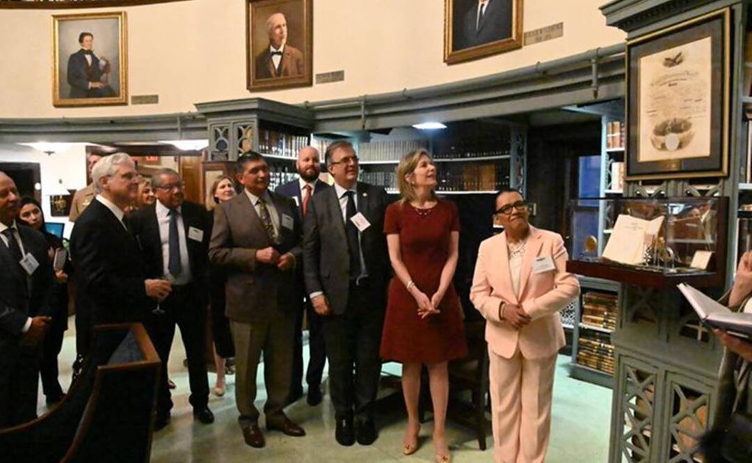 Equipo de funcionarios mexicanos de visita en EU para reunión trilateral. FOTO: Twitter @m_ebrard