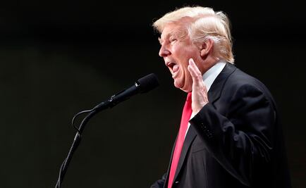 Trump critica política migratoria de Clinton 