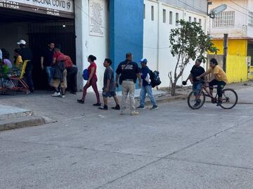 INM traslada a 60 migrantes a la ciudad de Oaxaca; más de 200 rechazan oferta por temor a ser engañados