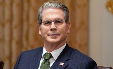 Scott Bessent anuncia "acercamientos" con China, pero advierte que EU puede tomar medidas