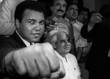 Muhammad Ali remembered as boxer who transcended sports world