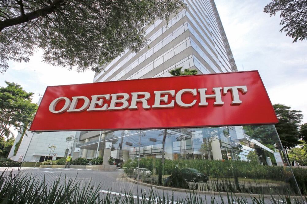 La empresa brasileña Odebrecht, acusada de sobornos en varios países, había sido designada como socia de Pemex en este proyecto. (ARCHIVO EL UNIVERSAL)