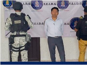 Detienen a Germán Reyes, encargado de despacho de SSP de Chilpancingo; lo acusan del homicidio del exalcalde, Alejandro Arcos Catalán