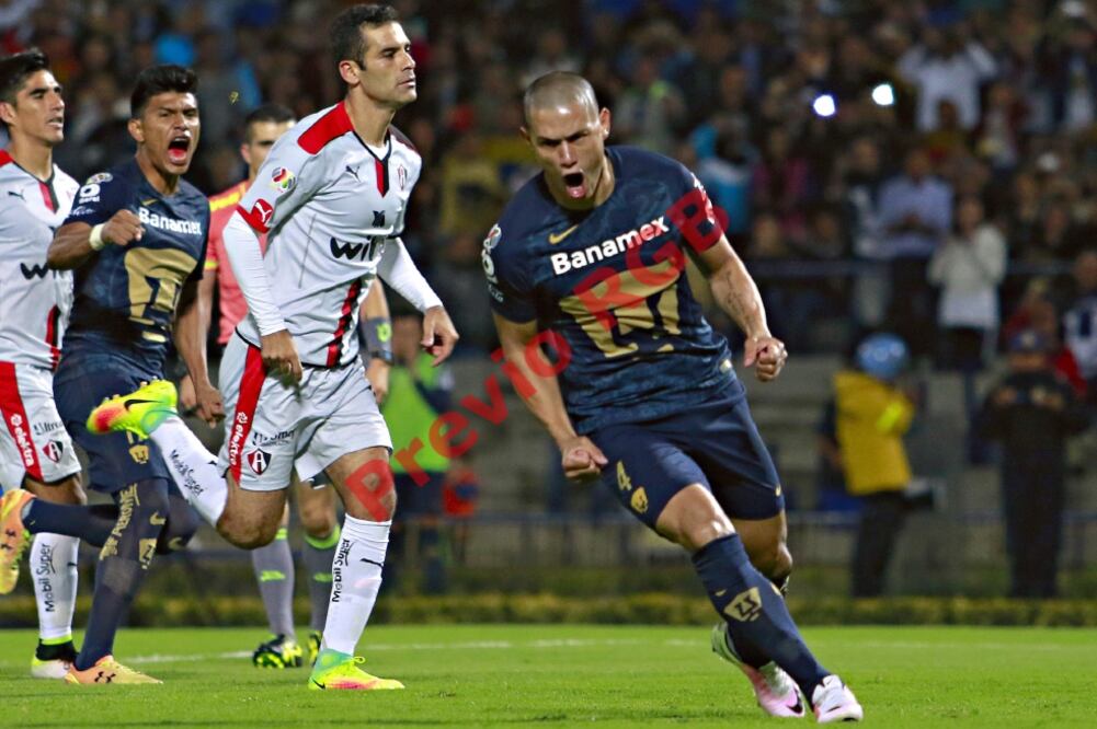 Darío Verón cobró un tiro de penalti de manera magistral (ALEX CRUZ. EFE)