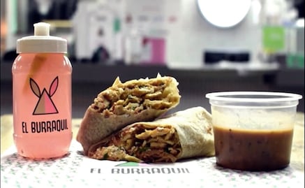 Burraquil, los burritos de chilaquiles de la CDMX